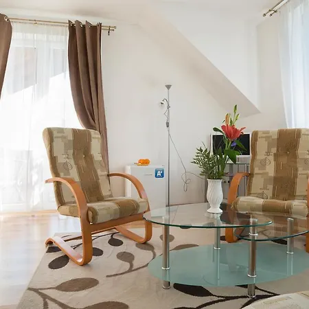 Toldi Panzio Pensiune 3*