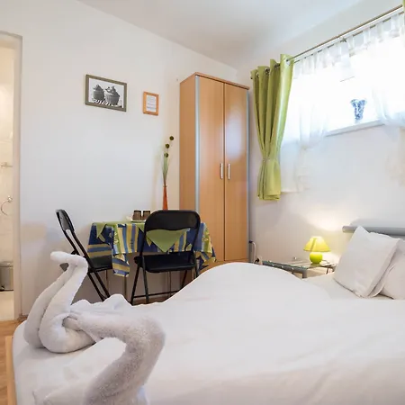 Toldi Panzio 3*